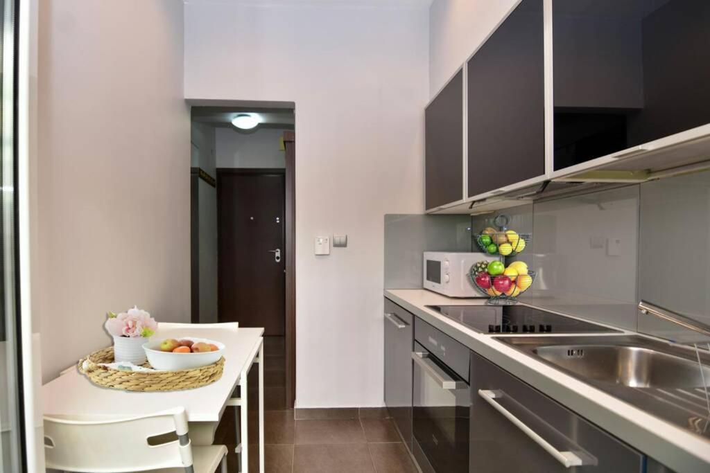 Modern Apartment In The Heart Of The City Yenişehir Dış mekan fotoğraf